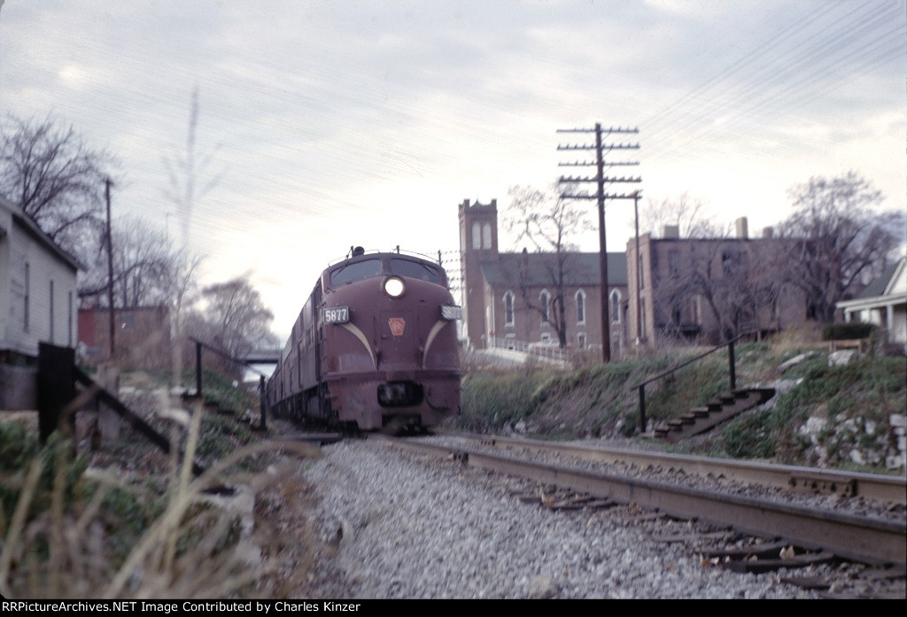 Pennsylvania eastbound freight in Vandalia, IL